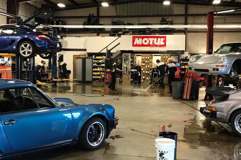 Luxury repair shop photo 1